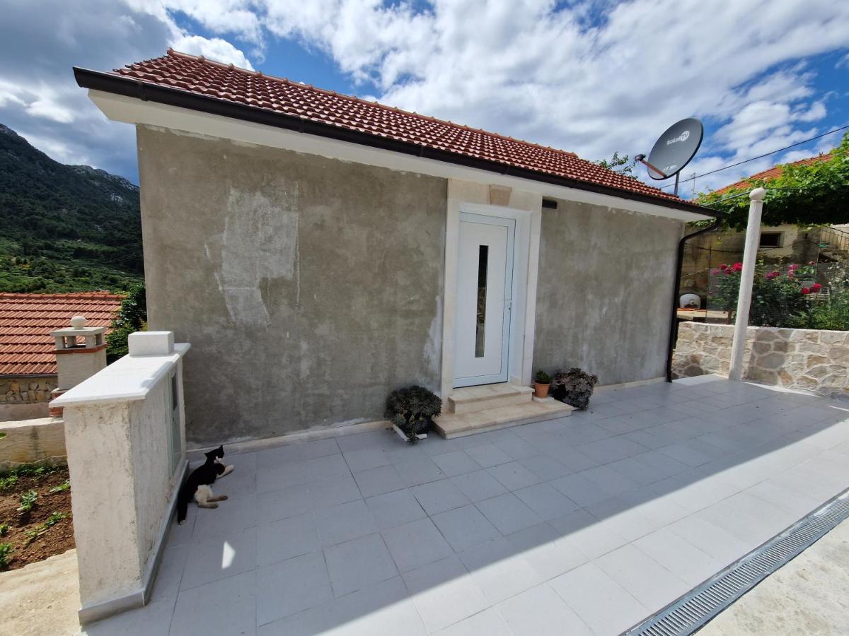 Kuca Za Odmor Dobrila Ξενοδοχείο Jelsa  Εξωτερικό φωτογραφία