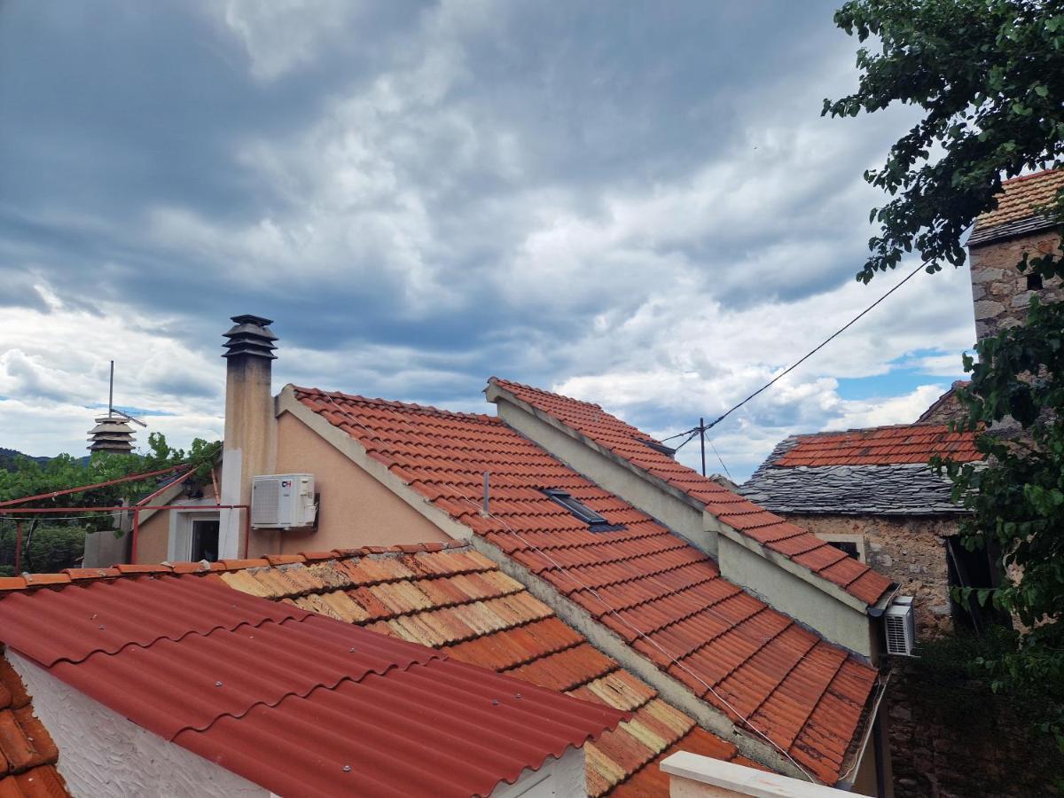 Kuca Za Odmor Dobrila Ξενοδοχείο Jelsa  Εξωτερικό φωτογραφία