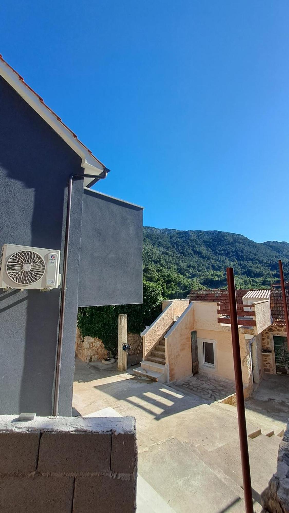 Kuca Za Odmor Dobrila Ξενοδοχείο Jelsa  Εξωτερικό φωτογραφία