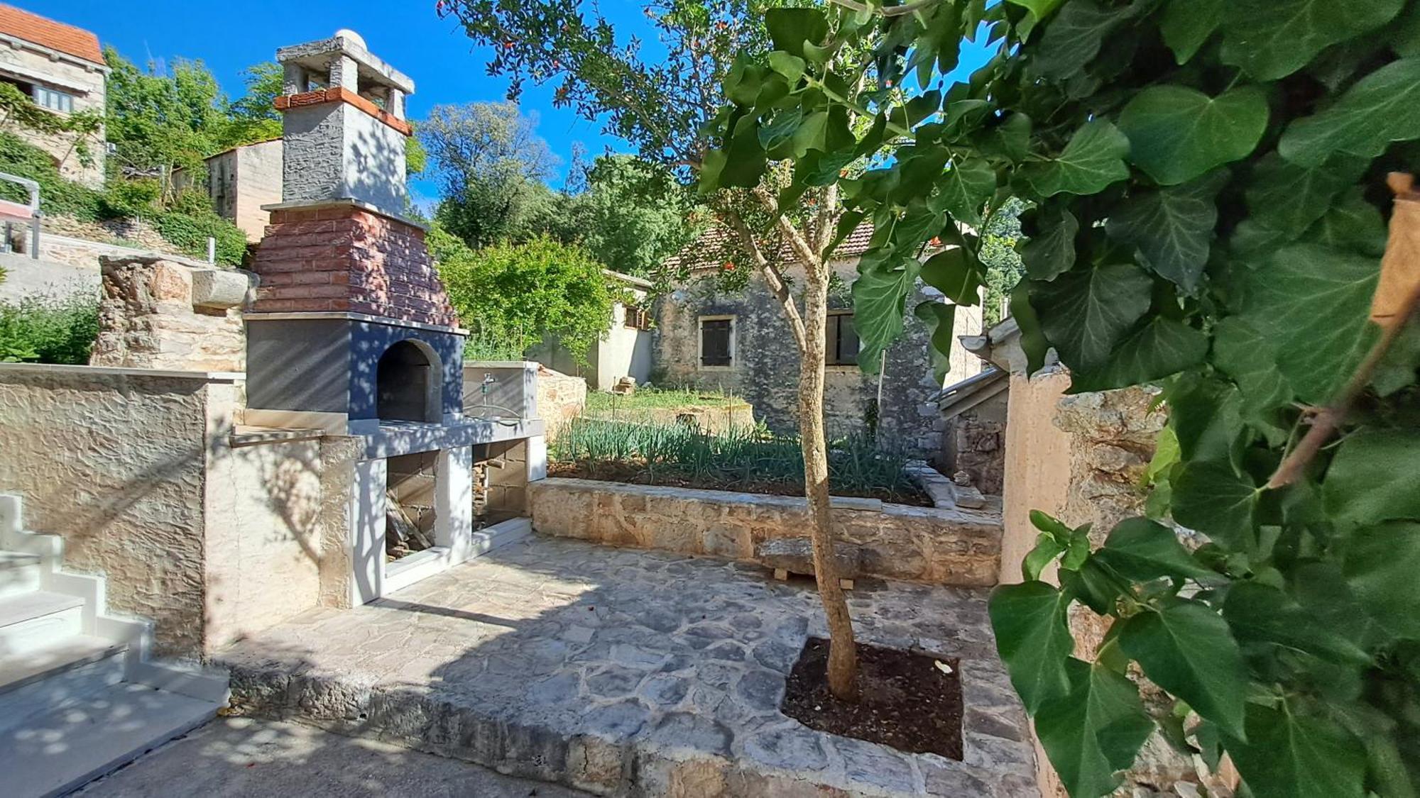 Kuca Za Odmor Dobrila Ξενοδοχείο Jelsa  Εξωτερικό φωτογραφία