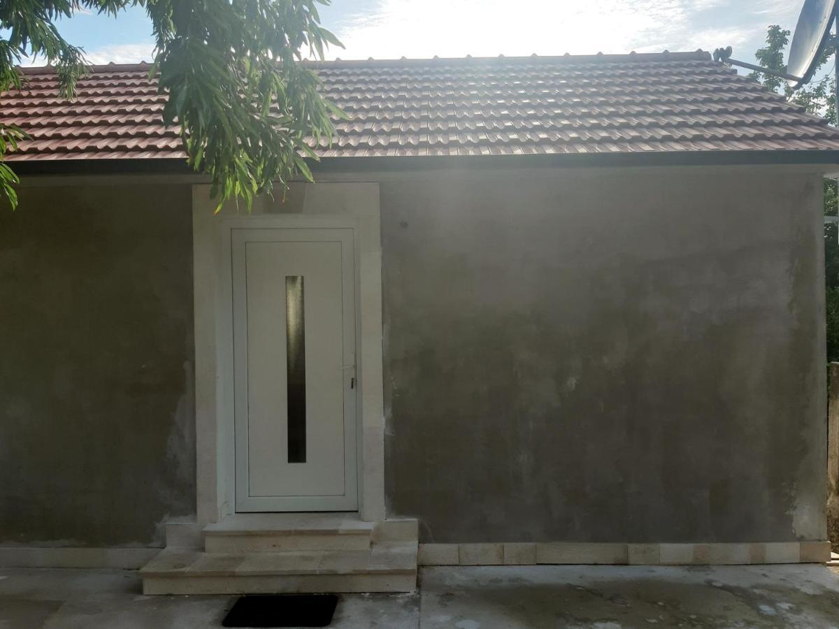 Kuca Za Odmor Dobrila Ξενοδοχείο Jelsa  Εξωτερικό φωτογραφία